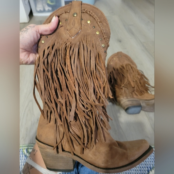 Fringe Leather Western Boots - Picture 2 of 4
